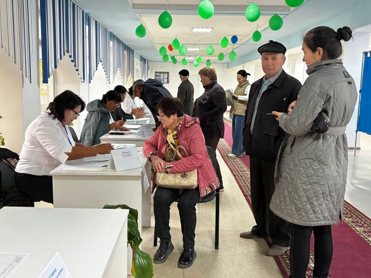 На 10.00 проголосовали более двух миллионов казахстанцев